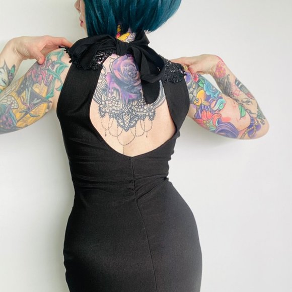 black lace dress - Picture 2 of 3